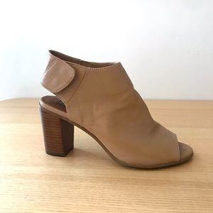 Steve Madden Nude Leather Heels